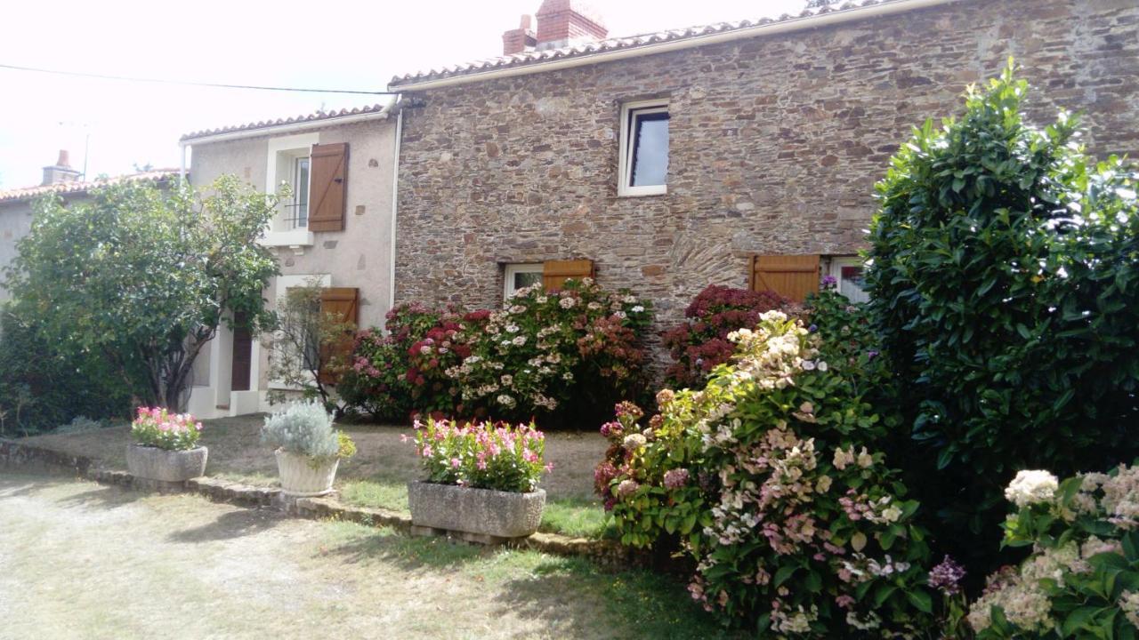 Au Clos De Launay Chambres D'Hotes Le Cellier Экстерьер фото